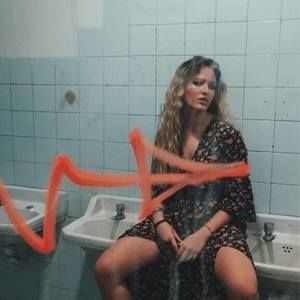 Meet your Posher, María